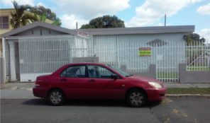 URB. REPARTO ALHAMBRA, CALLE ASTURIAS #C-50, en Bayamón Puerto Rico Casa en Barrio-Pueblo – Bayamon de 3 Cuartos y 2 Baños