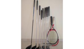 Set de 9 palos + 2 raquetas de tennis
