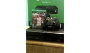Se vende Xbox one nuevo control y 2k2017